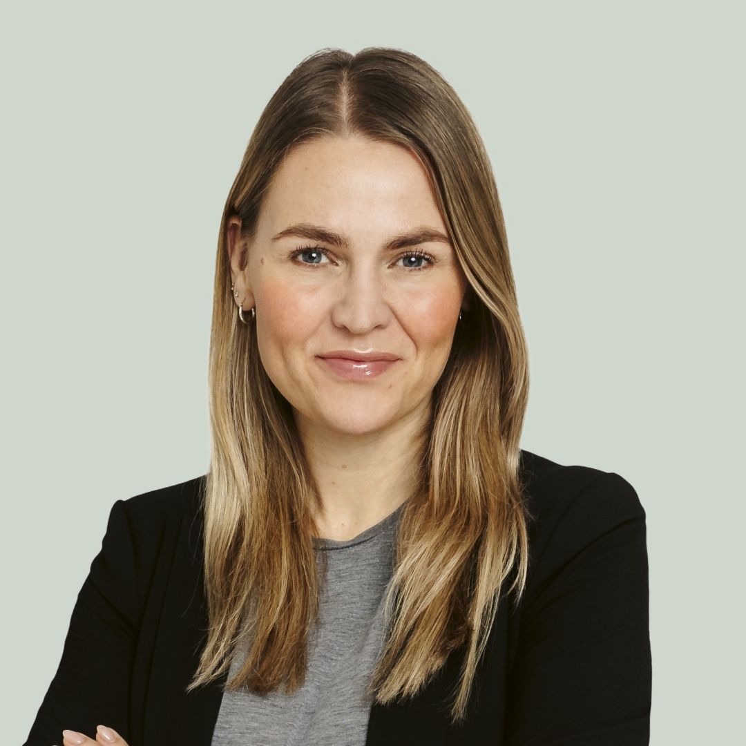 laura.jpg